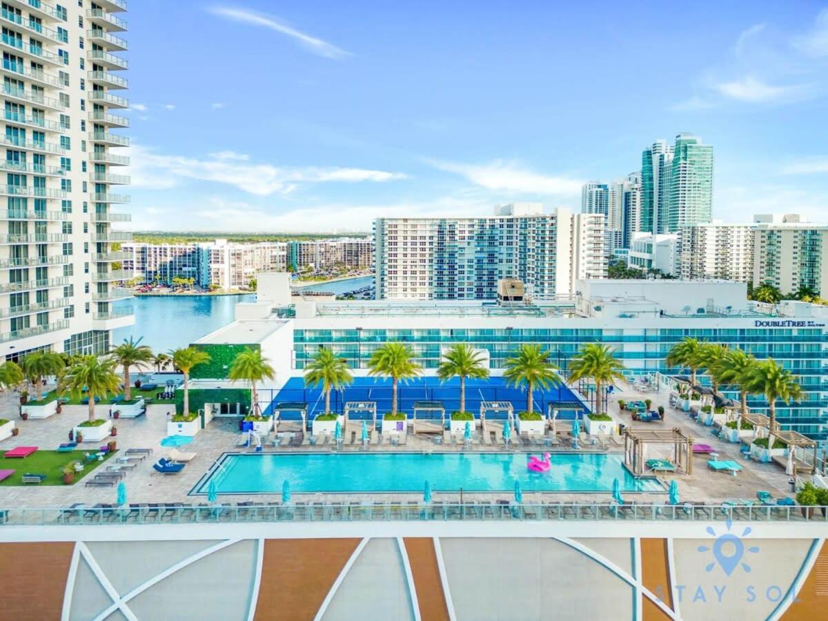 Luxury Amenities, Infinity Pool, Gym, Hot Tub Apartment Hollywood Exterior photo