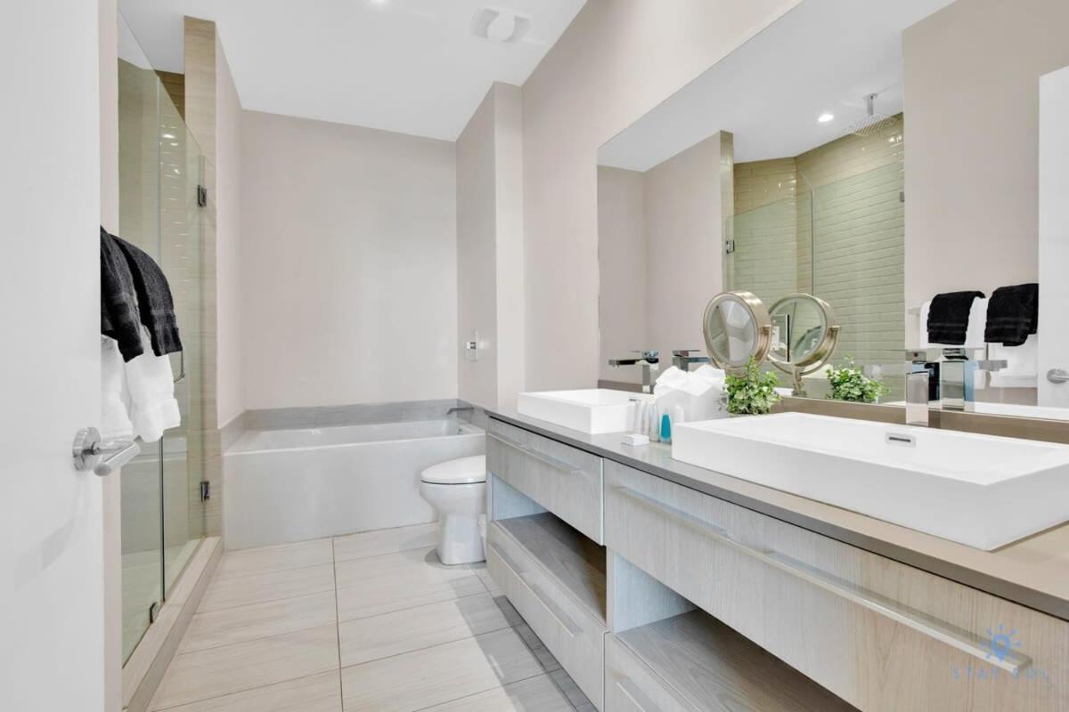 Luxury Amenities, Infinity Pool, Gym, Hot Tub Apartment Hollywood Exterior photo