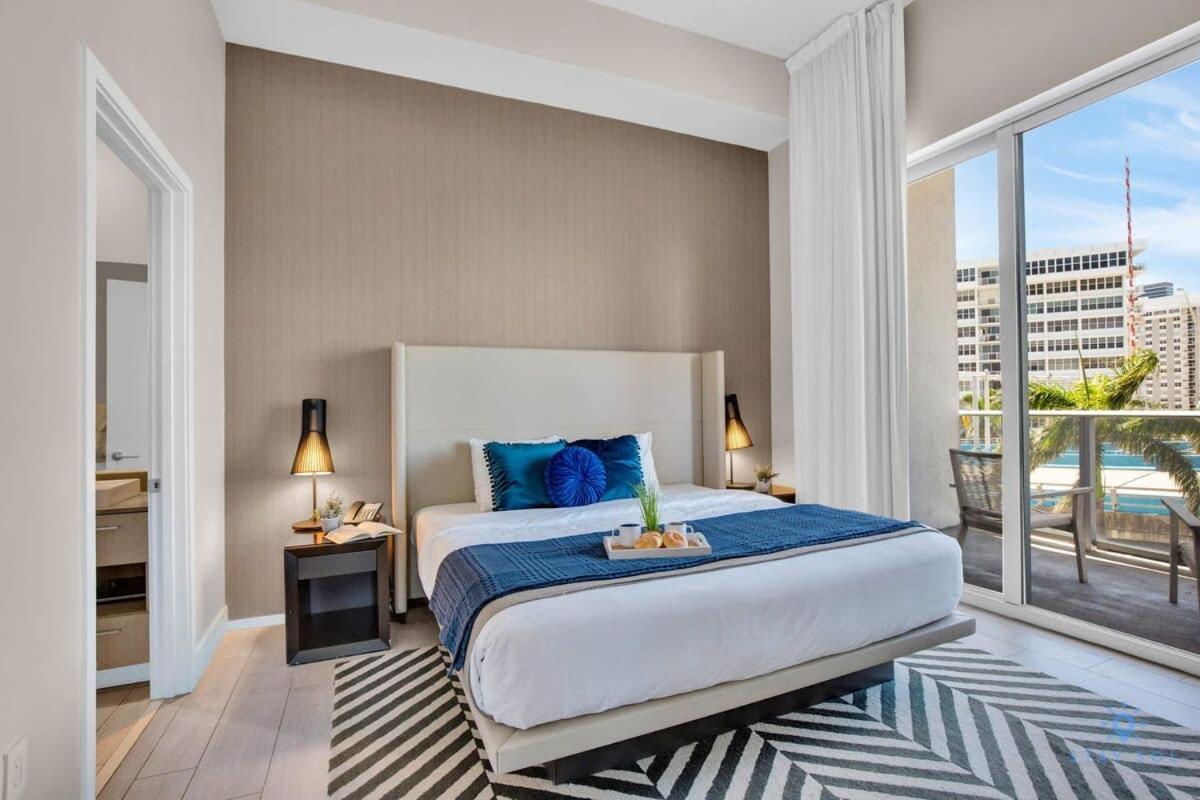 Luxury Amenities, Infinity Pool, Gym, Hot Tub Apartment Hollywood Exterior photo