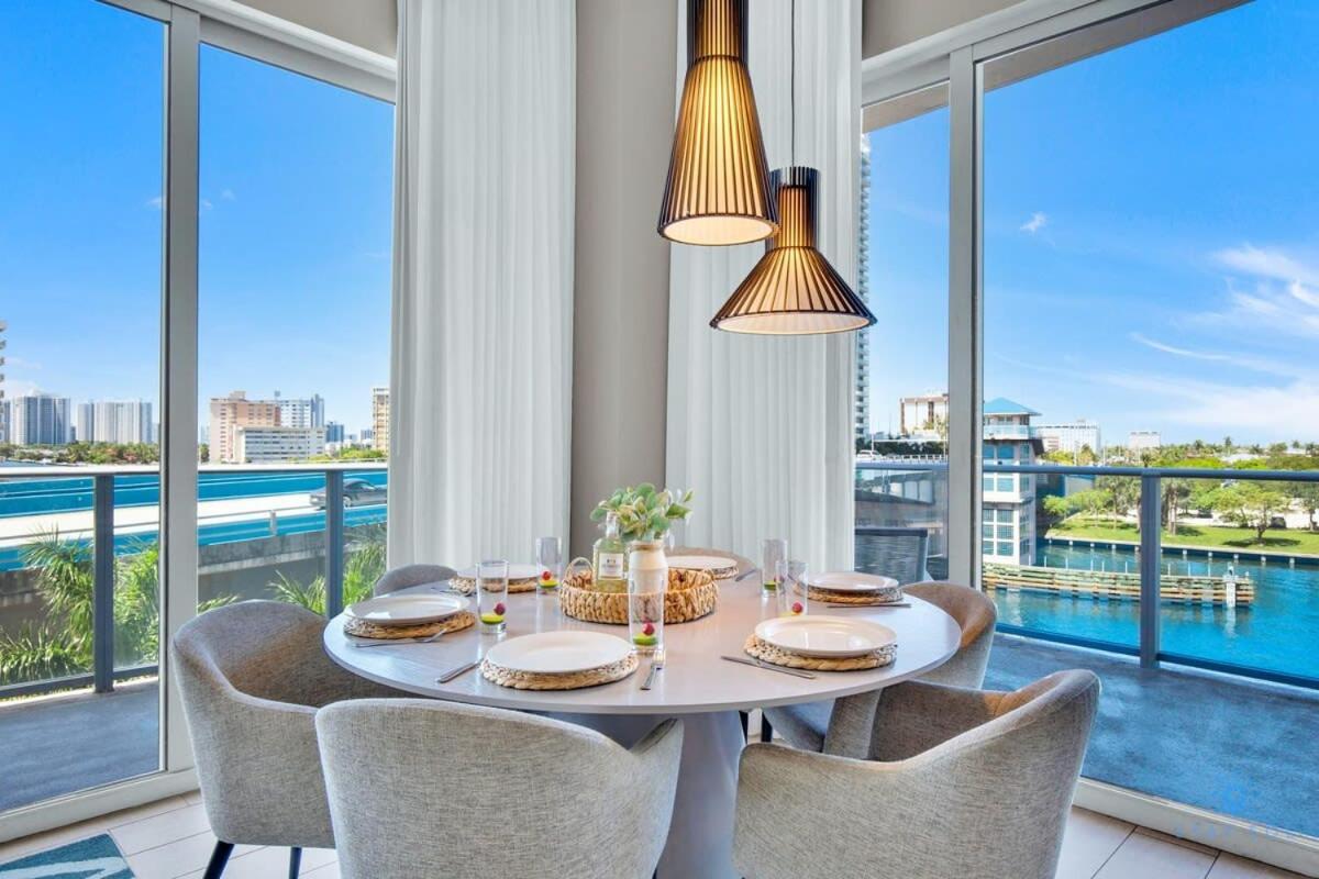 Luxury Amenities, Infinity Pool, Gym, Hot Tub Apartment Hollywood Exterior photo